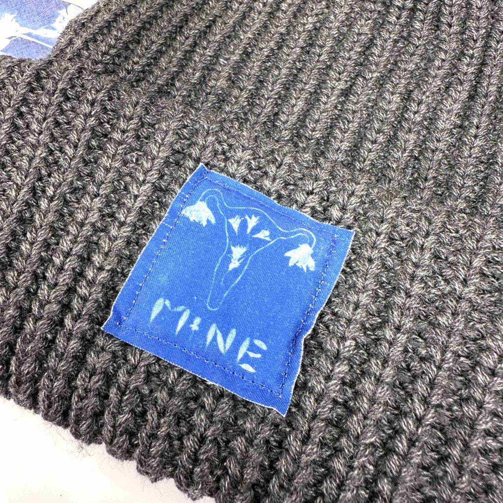 Chunky Knit: Charcoal-Uterus image 1